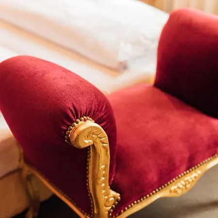 Hotel Kleine In Ruhiger Stadtlage 3*