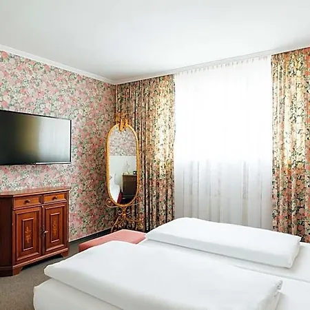 Das Kleine Hotel In Ruhiger Stadtlage Hotel Wiesbaden
