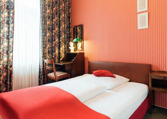 Kleine In Ruhiger Stadtlage Hotel Wiesbaden