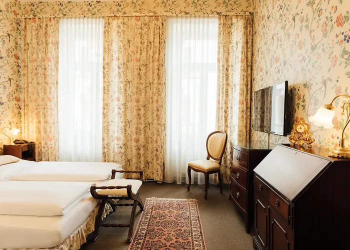 Kleine In Ruhiger Stadtlage Hotel Wiesbaden