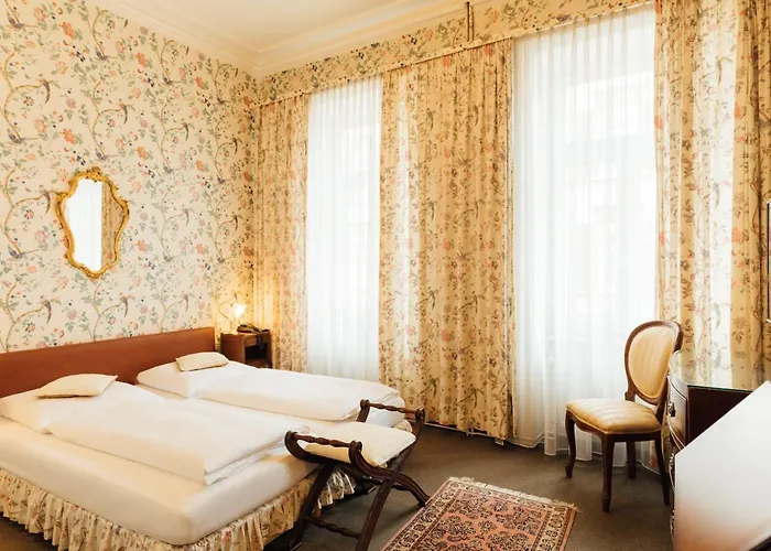 Hotel Kleine In Ruhiger Stadtlage Wiesbaden