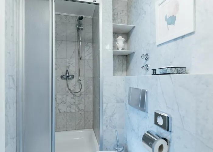 Hotel Kleine In Ruhiger Stadtlage 3*