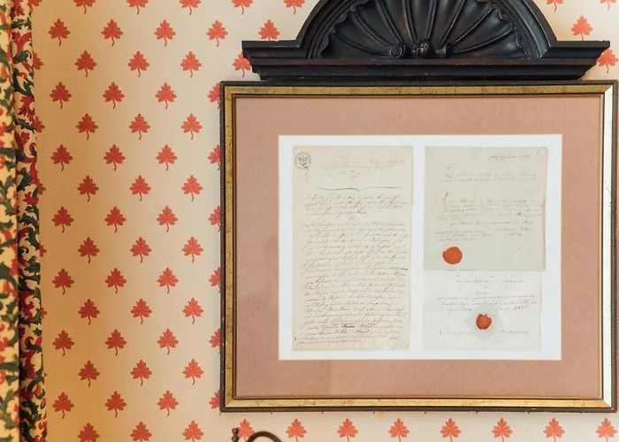 Kleine In Ruhiger Stadtlage