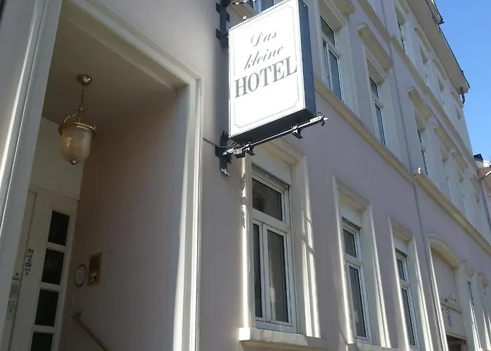 Hotel Kleine In Ruhiger Stadtlage 3*